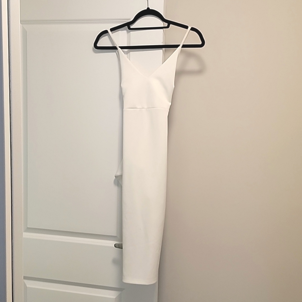 White Backless w/tail and split Dress